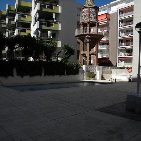Apartamentos Varadero Arysal Salou Exterior foto