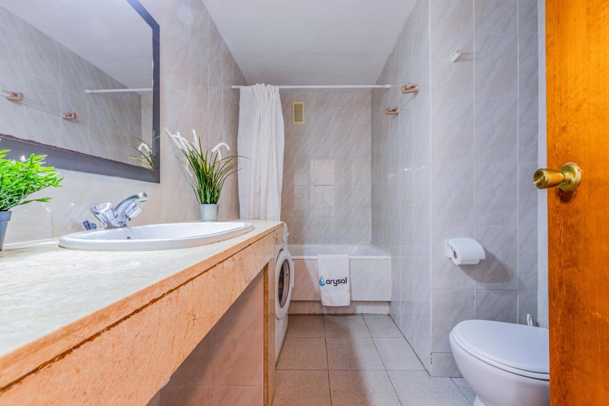 Apartamentos Varadero Arysal Salou Exterior foto